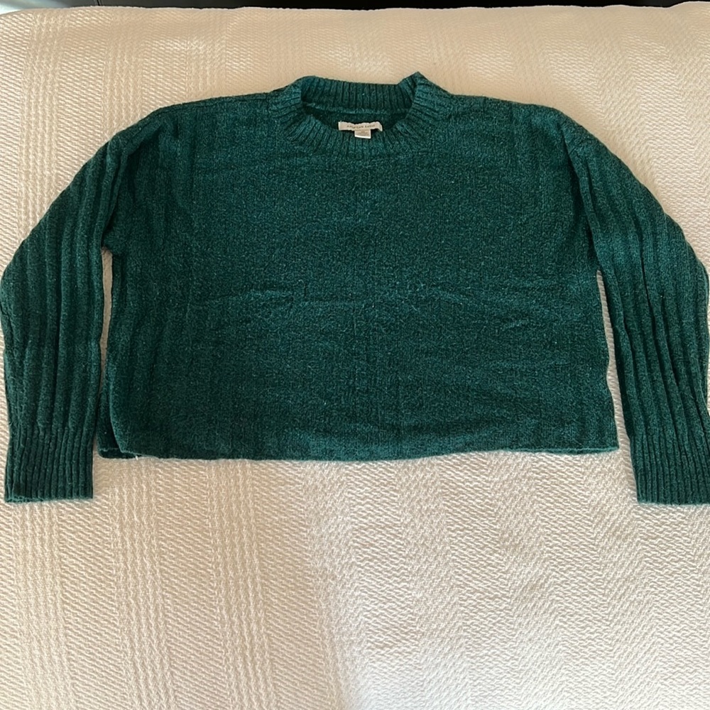 American Eagle crop sweater